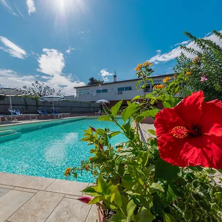 ***villa Prestige**** カポリーヴェリ