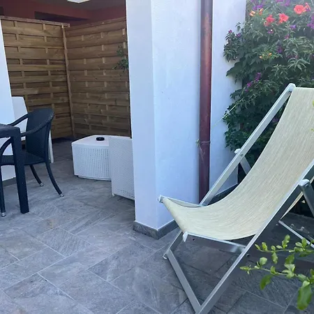 ***villa Prestige**** カポリーヴェリ